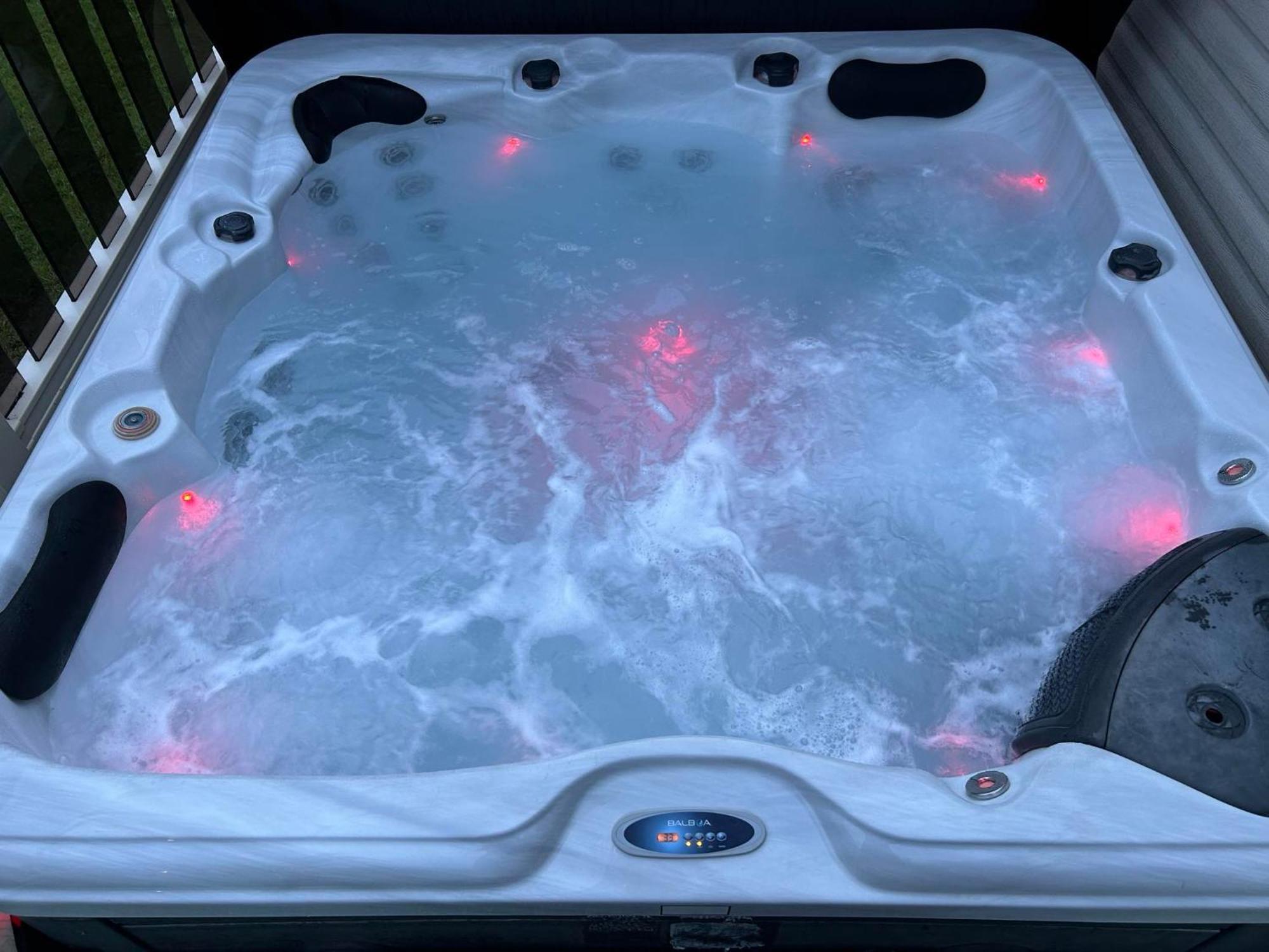Hot Tub Retreat At Tattershall Lakes ภายนอก รูปภาพ