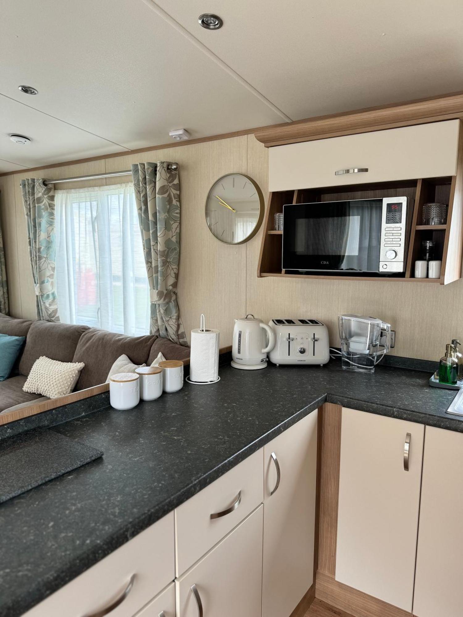 Hot Tub Retreat At Tattershall Lakes ภายนอก รูปภาพ