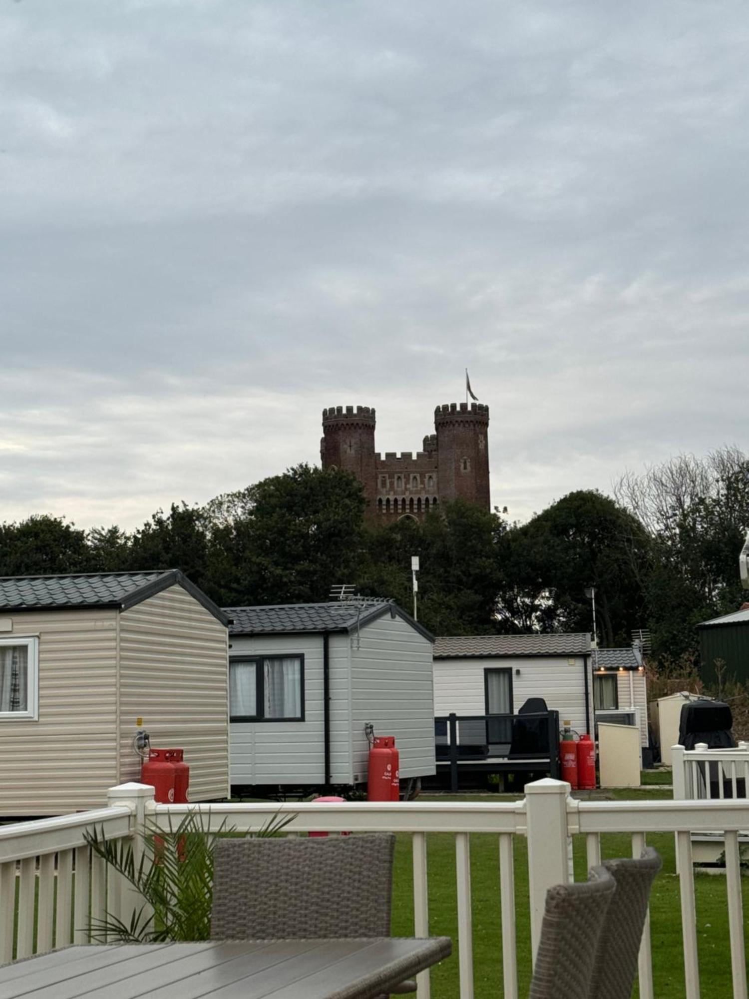 Hot Tub Retreat At Tattershall Lakes ภายนอก รูปภาพ