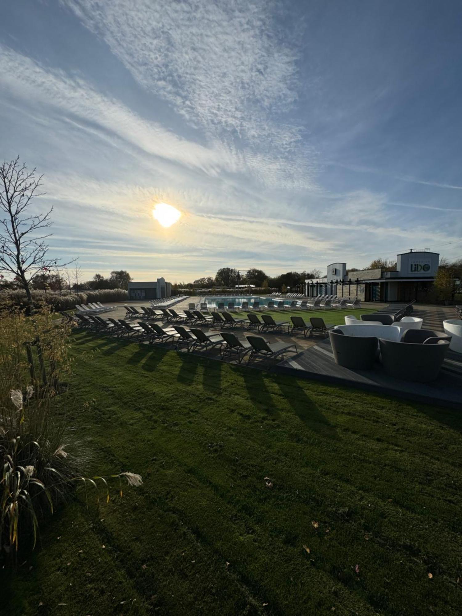 Hot Tub Retreat At Tattershall Lakes ภายนอก รูปภาพ